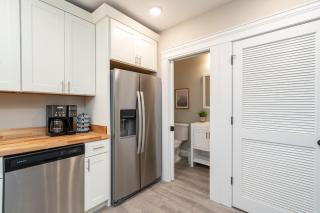 Historic 3BR Near Barnes Jewish Hospital | Walkable CWE | Dog-Friendly - 4