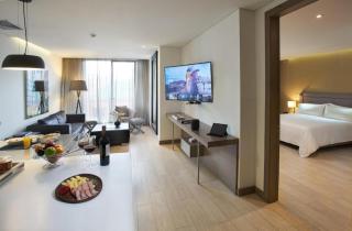 Grand Colony Hotel - 1