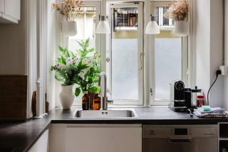 2BR Apt 1 Min From S-Train - 1