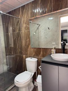 Spacious home in Laureles Estadio Medellin - 1