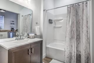 Walkable Studio in Central West End | Near Barnes Jewish | St. Louis MO - 6