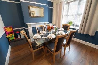 Family Friendly I Pets Welcome I Short Walk to Railway Station I 10min Drive to Safari Park - 4