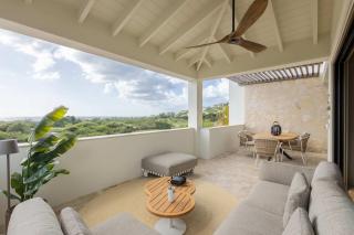 Aurel 13 - Ocean View Penthouse at The Reef - 8