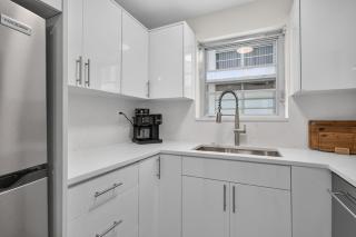 Cozy Luxe Jr 1BR Apt - Freshly Remodeled & Stylish - 4