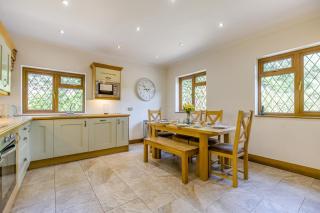 6 Bed in West Wickham oc-w45418 - 1