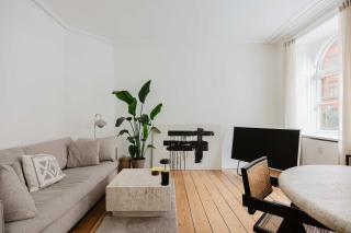 Trendy CPH Apt By The Lakes - 1