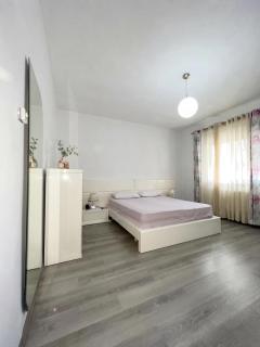Ivy Apartment - 3