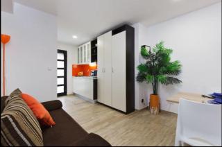 Trendy&Sunny App-Balcony, Great Location, Telework - 1