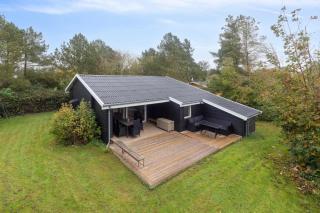 Luxurious Newly Renovated Vacation Home - 0