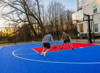 2BR Family Suite w/ POOL, PickleBall, Gym, Games - 1