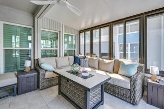 Elegant FL Condo w/ Pool: Walk to Madeira Beach! - 9