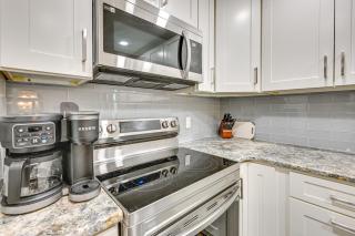 Elegant FL Condo w/ Pool: Walk to Madeira Beach! - 3