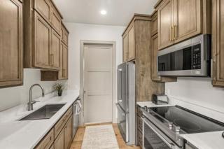 Henrys Fork Suites Suite 2 - 8