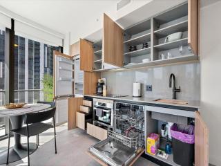 First 2005 Miami City Signature Residence - 5