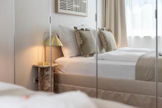 Cozy & Modern 1BR - 1 min to Metro & Train Station - 4