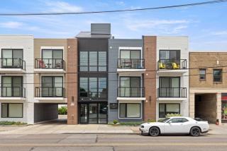 Modern Loft | Rooftop | Free Parking | Near CCF - 4
