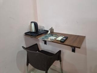 Hotel Delight 101 Rooms Budget Airport - 2