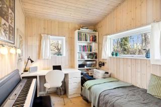 Luxury Lakeside Retreat - 2