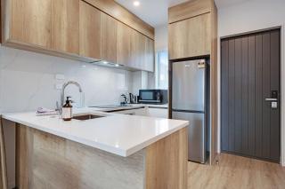Contemporary Flat Bush Oasis - Parking and Air-Con - 5