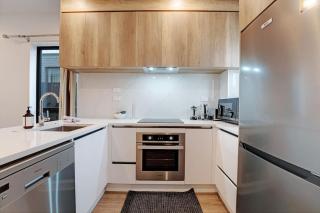 Contemporary Flat Bush Oasis - Parking and Air-Con - 4