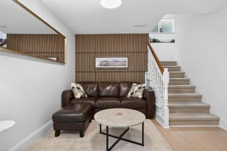 Roomy West Van 2BR Home. Steps to Dundarave Beach - 4