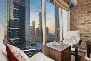 FIRST CLASS 1BR Luxury Stay Prime Location - 7