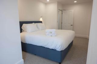 Large Studio Apartment nr Torquay Harbour Sleeps 4 - 3
