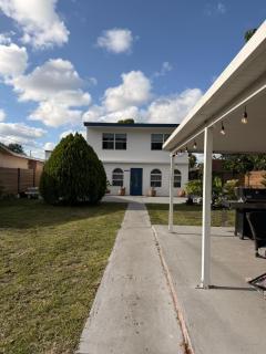 2Miami Comfort Near Beaches & Downtown 2 Flr - 1