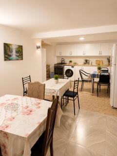 Kobuleti Guest House - 9