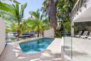 Pet-Friendly Waterfront Hideaway - 9