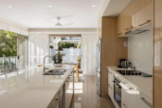 Townhouse with Private Magnesium Pool - 2