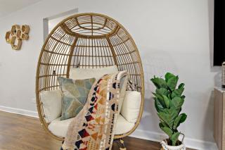 West Chicago Boho House with Library, Workspace & Garage - 8