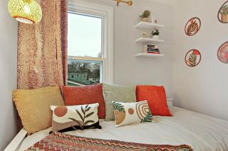 West Chicago Boho House with Library, Workspace & Garage - 6