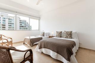 3 bedroom oceanfront apartment, fully renovated - 1