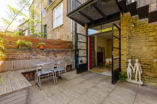 Stylish bright apartment w private garden - 6