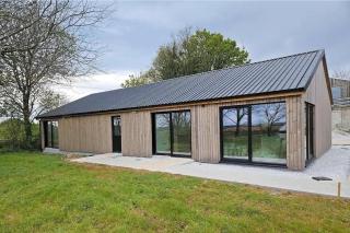 Yurt Sleeps 2 - Bbq & Fire Pit - Dogs Welcome - 1