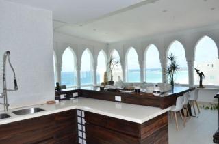 Amaizing Pent House on the Beach - 3