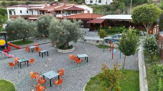 Salillari Guest house & Restaurant - 1