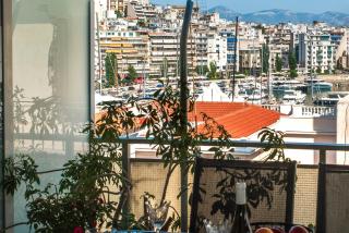 Piraeus Pasalimani Veranda for up to 6, near metro - Le Pirée - 4
