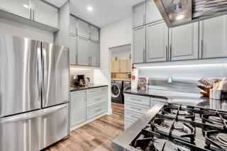 Executive house close to Ottawa Hospital Campus and CHEO - 2