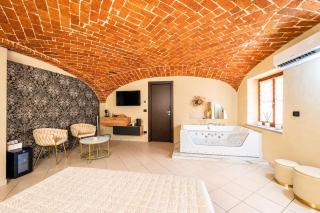 Secret Suite - Jacuzzi Privata & Relax - 1