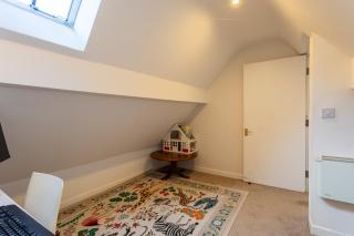 Beautiful 3-Bedroom Duplex in the Heart of Chipping Campden - 7