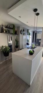 Apartamento céntrico con balcon - 0