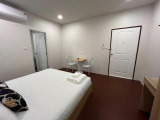 ApoHouse34 Minimalist townhome near Phuket Old Town - 6