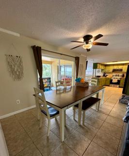 Spring Dreamin Pool House - 7