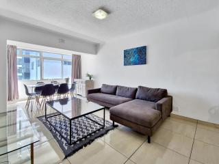 Spacious Urban Escape with Parking - 6