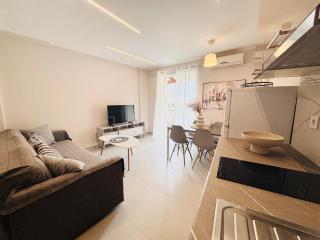 ILiana's Luxury Apartments - 7