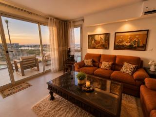 Luxury 4-Bedroom Marassi Home Near Beach & Marina - 0