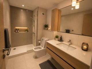 Luxury 4-Bedroom Marassi Home Near Beach & Marina - 2