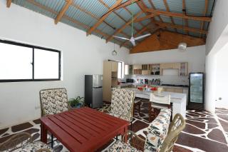 Diani Luxe Villa Elegant suite with private kitchen, 600m from the beach - 3